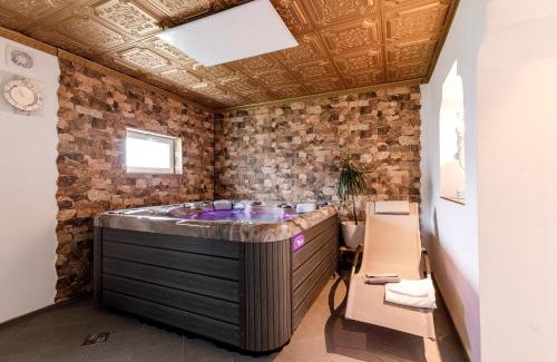 Vojkovice Hotel | Sherwood Hotel Vojkovice nad Ohří