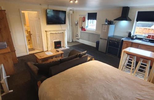 Boston Casa | Sherwood Studio Annexe 1 Bedroom Entire Property