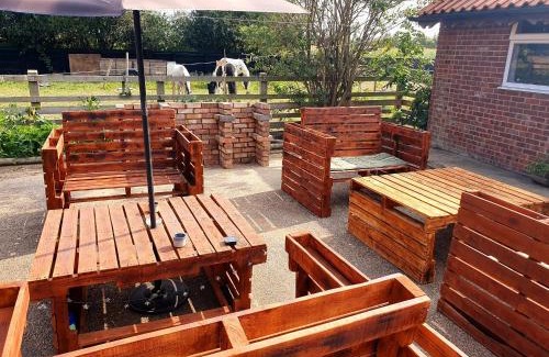 Boston Casa | Sherwood Studio Annexe 1 Bedroom Entire Property
