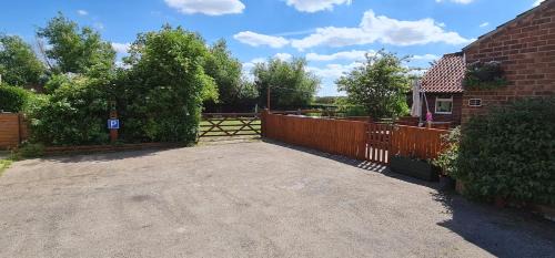 Boston Casa | Sherwood Studio Annexe 1 Bedroom Entire Property
