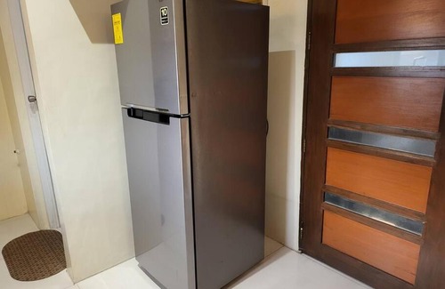 Balibago Apartamento | Sheryll Escapes - Kandi Resort-type Spacious 1 BR loft with Netflix and free Housekeeping