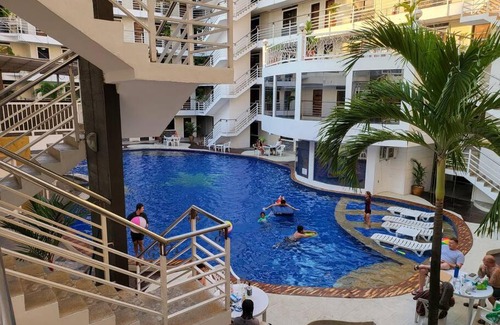 Balibago Apartamento | Sheryll Escapes - Kandi Resort-type Spacious 1 BR loft with Netflix and free Housekeeping