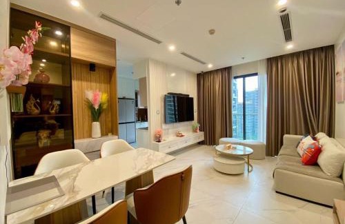 District 9 Apartamento | Shi House- 2BR Building BE3 Beverly Modern & Quiet