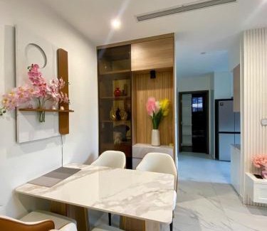 District 9 Apartamento | Shi House- 2BR Building BE3 Beverly Modern & Quiet
