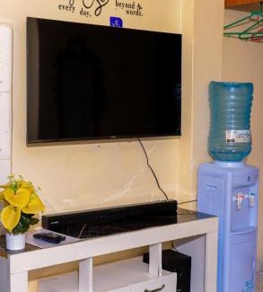 Pangani Cama Y Desayuno | Shi's Juja Spaces studio