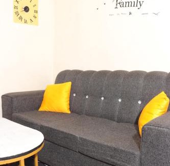 Pangani Cama Y Desayuno | Shi's Juja Spaces studio