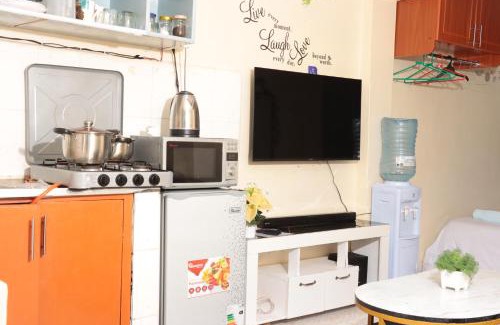 Pangani Cama Y Desayuno | Shi's Juja Spaces studio