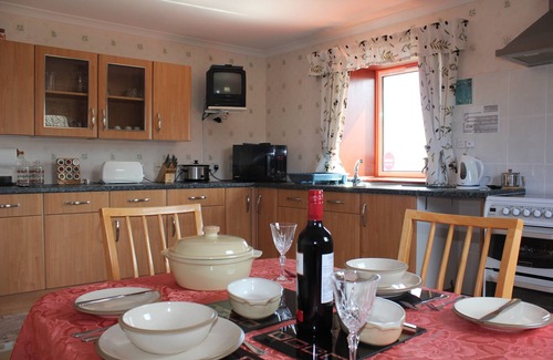 Lewis and Harris Cabaña | Shiantview Cottage