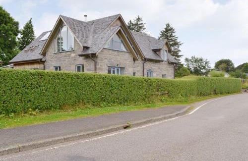 Salen Casa | Shielside
