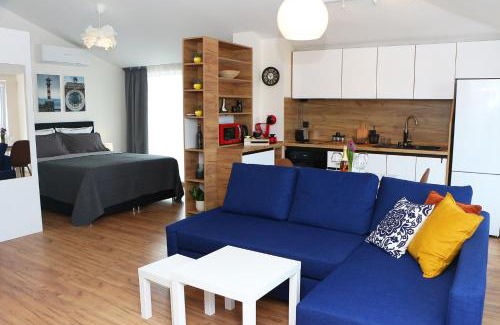 Burgas Center Apartamento | Shik & Chic in the Heart of Burgas # 5min from beach # New