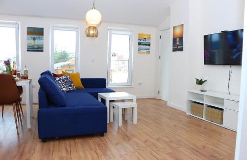 Burgas Center Apartamento | Shik & Chic in the Heart of Burgas # 5min from beach # New