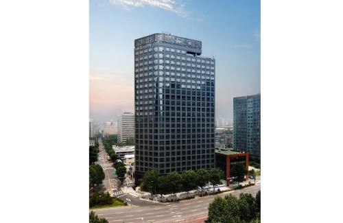Yonggang-dong Hotel | Shilla Stay Mapo Hongdae