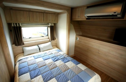 Jeungdo Casa | Sinan Salt Village Healing Camp Caravan