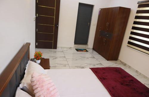 Alappuzha Casa | Shining Star