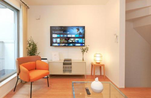 Honmachi Casa | Shinjuku 1 Sta.・98㎡・4BR Entire Home Upscale Area