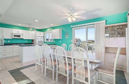 Ship Bottom Casa | Ship Bottom LBI 4 Bedroom Home with pool and ocean views- 1 house from the beach