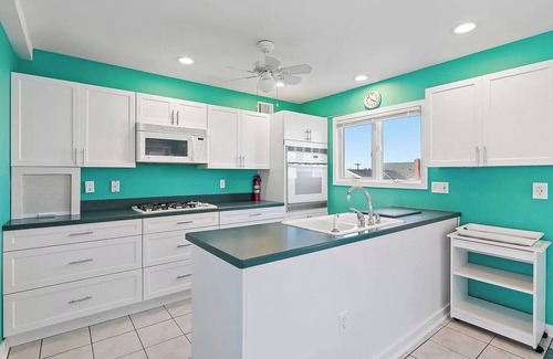 Ship Bottom Casa | Ship Bottom LBI 4 Bedroom Home with pool and ocean views- 1 house from the beach