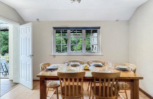Swimbridge Casa | Shippon, Nr Barnstaple with outdoor seasonal pool, free wifi and on-site parking