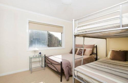 Kiama Heights Casa | Ships Ahoy