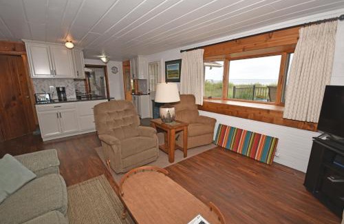 Glen Arbor Casa | Ships Haven