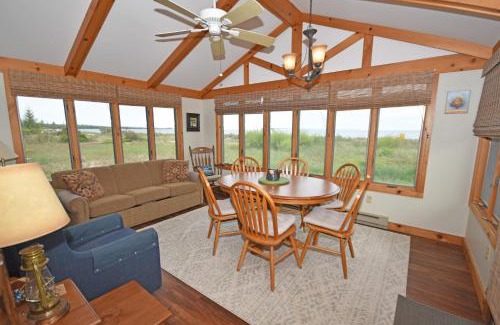 Glen Arbor Casa | Ships Haven