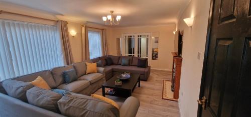Milton Casa | Shirley L, Milton, Cambridge, 4 BR House, Newly Refurbished