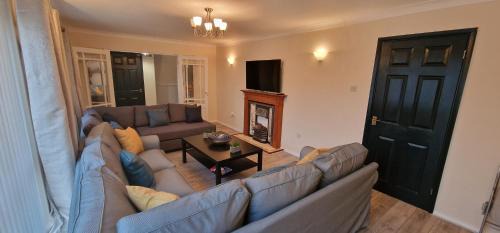 Milton Casa | Shirley L, Milton, Cambridge, 4 BR House, Newly Refurbished