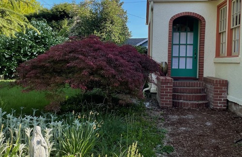 Corvallis Cabaña | ShiShi's Cottage--Walk to OSU