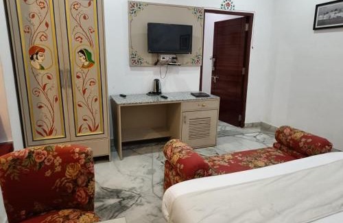 Lake Swaroop Sagar Casa | Shiv Villa Home Stay