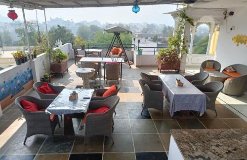 Lake Swaroop Sagar Casa | Shiv Villa Home Stay