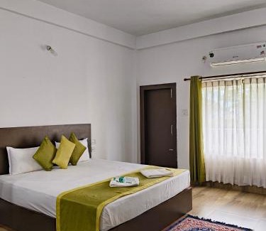 Golaghat Hotel | Shivaji Inn Kaziranga