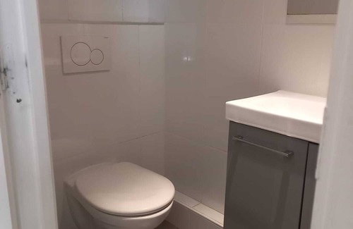 Saint-Germain-l'Auxerrois Apartamento | SHO Studio-A small, wonderful studio-flat in the very center of Paris-75006