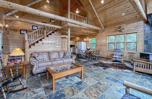 Clarkridge Casa | Shoals River Cabin- private boat dock, walk-in fishing access, sleeps 12