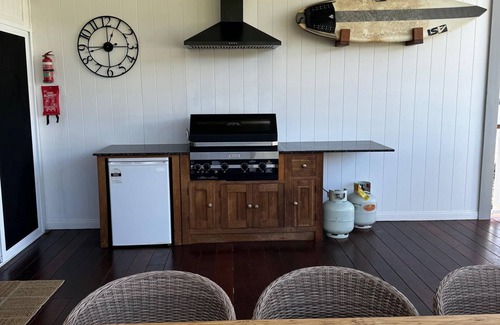 Shoal Bay Casa | Shoaly House & Shoaly House Cottage-perfect for multiple families or weddings.