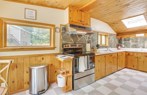 Shohola Casa | Shohola Creek On-Site: Updated Getaway w/ Deck!