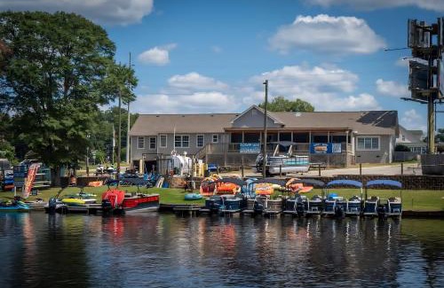 Lake Oconee Casa | Shoo Fly at Lake Oconee - Lakefront, Kayaks, Games
