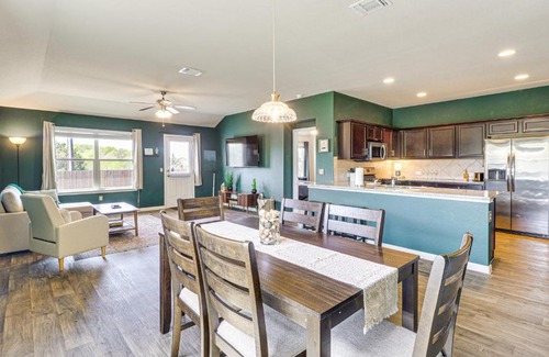 McNeil Casa | Shop, Dine and Unwind Pet-Friendly Home in Austin!