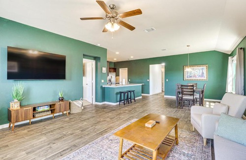 McNeil Casa | Shop, Dine and Unwind Pet-Friendly Home in Austin!