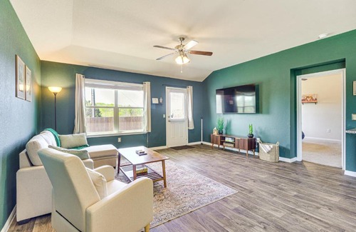 McNeil Casa | Shop, Dine and Unwind Pet-Friendly Home in Austin!