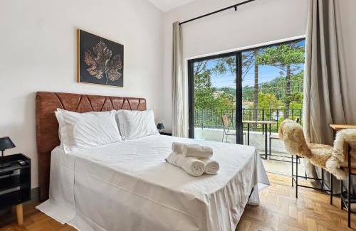 Abernessia Apartamento | Shopping Center Fast WiFi Balcony Home Office