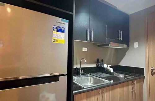 Barangay 76 Cama Y Desayuno | Shore 3 Residences by LUXE