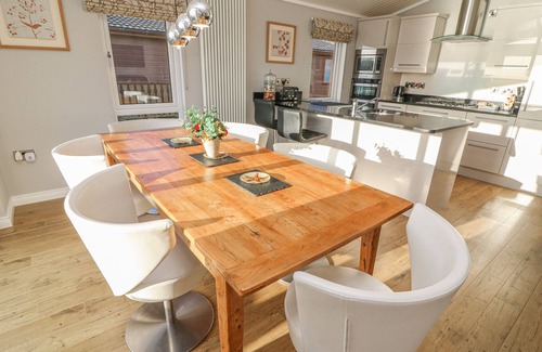 South Lakeland Leisure Village Cabaña | Shore Beats Work, CARNFORTH