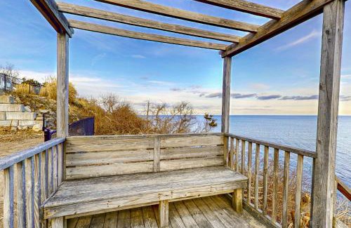 Plymouth Casa | Shore Heaven