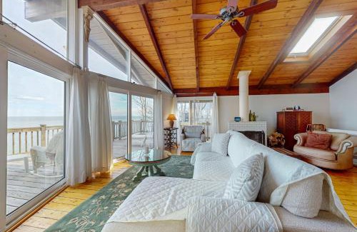 Plymouth Casa | Shore Heaven