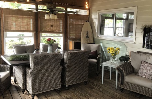 Northfield Casa | Shore Home on the Bike Path