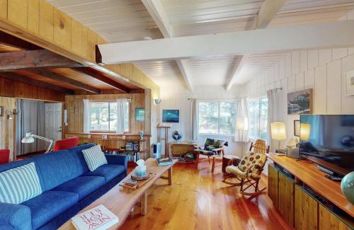 Florence Casa | Shore Pines Retreat