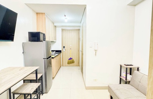Barangay 76 Condominio | Shore Residences Tower A/B Main Lobby Entrance