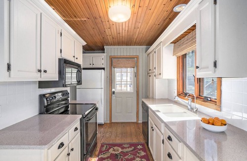 South Haven Casa | Shoreline Serenity of South Haven
