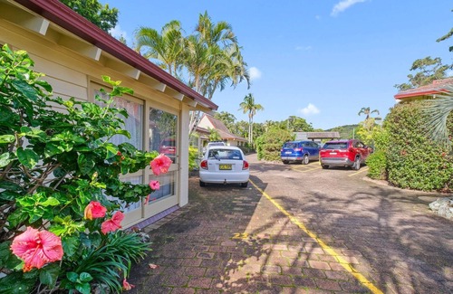 Elizabeth Beach Villa | Shores Three Bedroom Villa