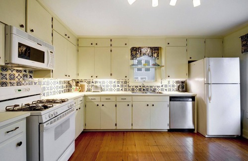 Smithville Casa | Short Street Cottage